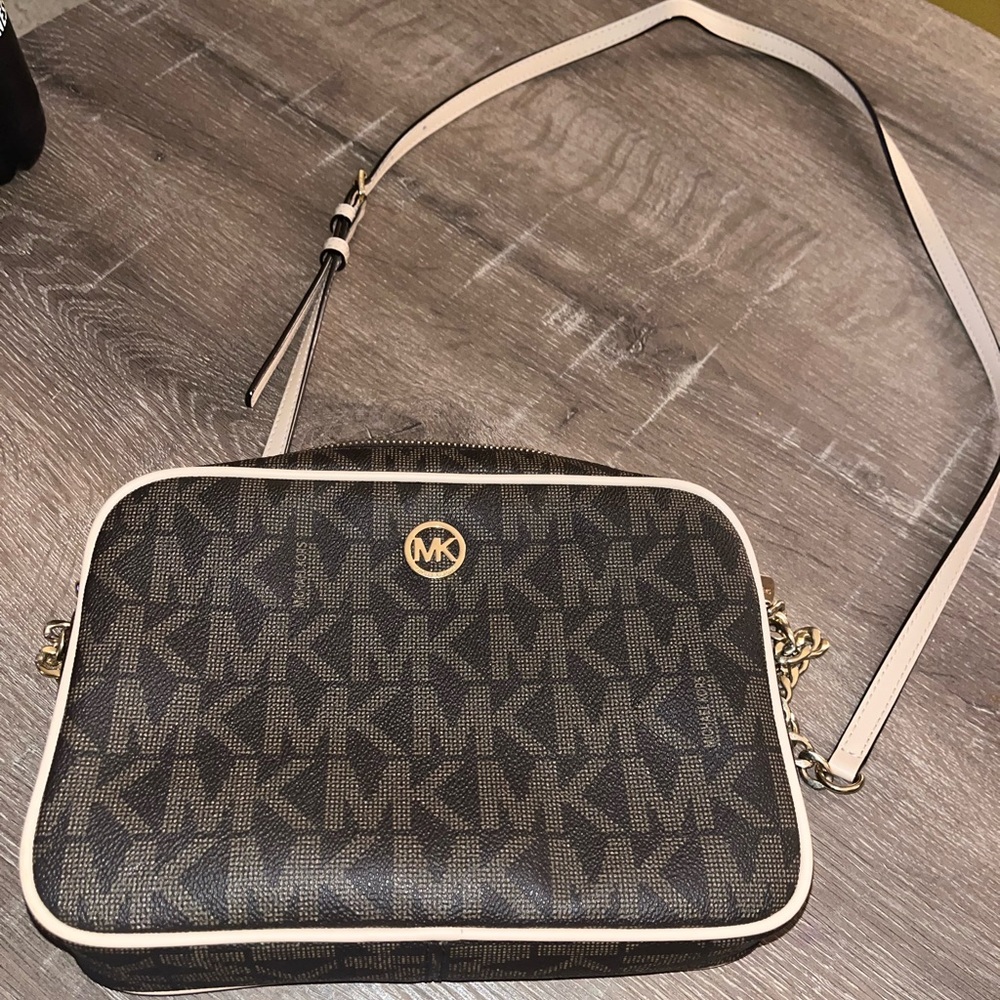 Michael Kors Jet Set Logo Crossbody